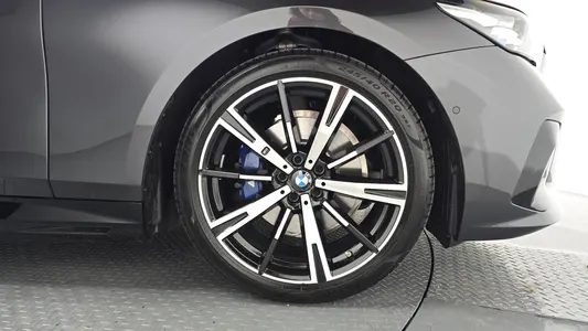 BMW 5 Series (G60) 530e M 2026 21