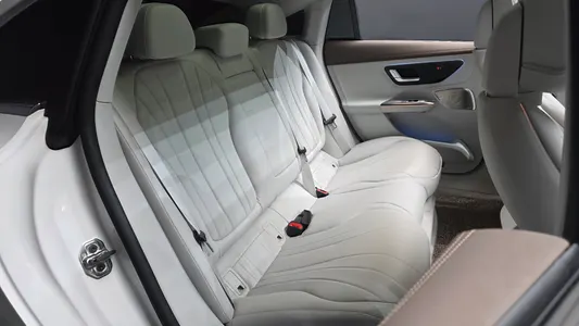 Mercedes-Benz EQE V295 EQE350+ 2023 11