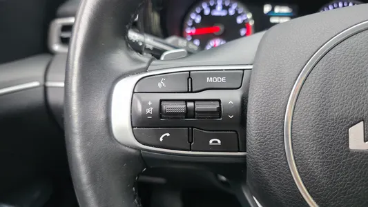 Kia K5 3 2.0 2022 31
