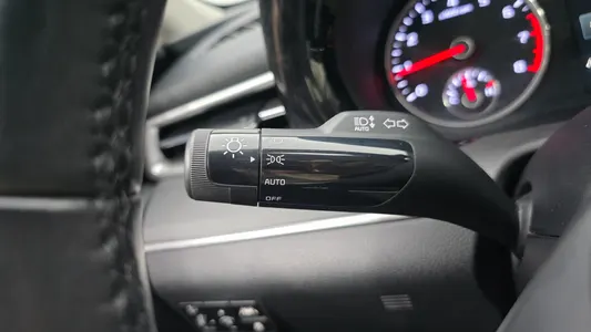 Kia K5 3 2.0 2022 35