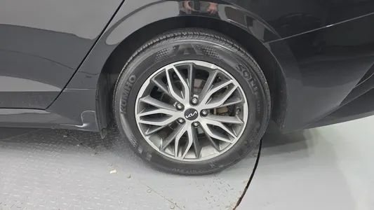 Kia K5 3 2.0 2022 27