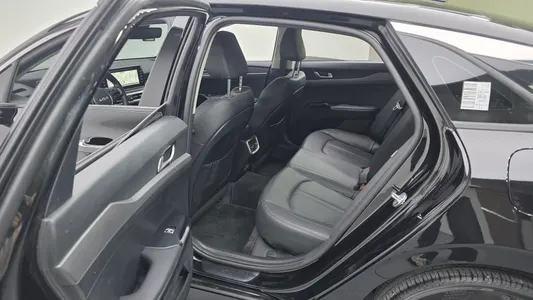 Kia K5 3 2.0 2022 30
