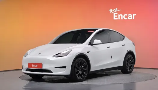 Tesla Y AWD 2024 21