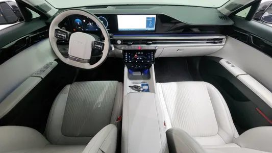 Hyundai (GN7) 2.5 2WD 2023 7