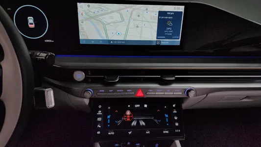 Hyundai (GN7) 2.5 2WD 2023 12