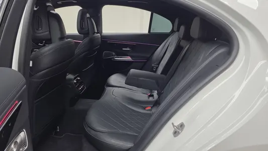 Mercedes-Benz E-Class W214 E450 4MATIC 2024 11