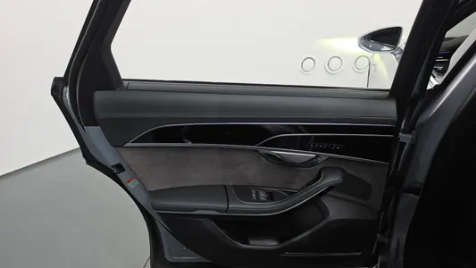 Audi A8 (D5) 50 TDI 2023 25
