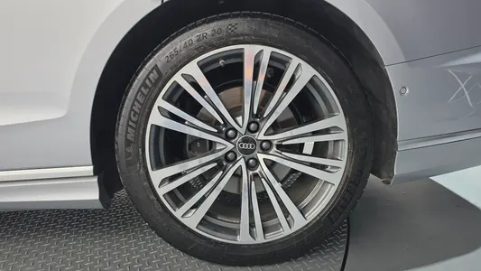 Audi A8 (D5) 50 TDI 2023 21