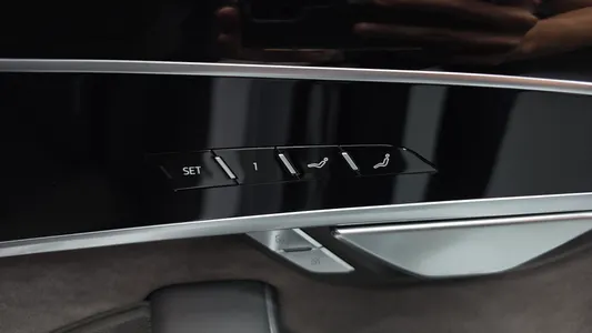 Audi A8 (D5) 50 TDI 2023 35