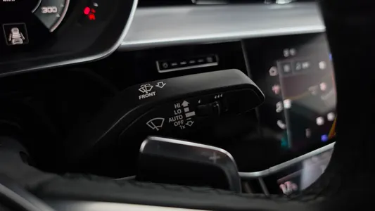 Audi A8 (D5) 50 TDI 2023 28