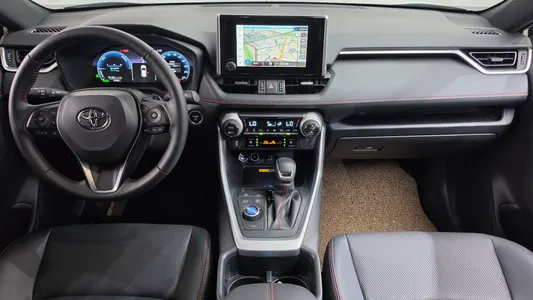 Toyota RAV4 5 2.5 4WD PHEV XSE 2025 7
