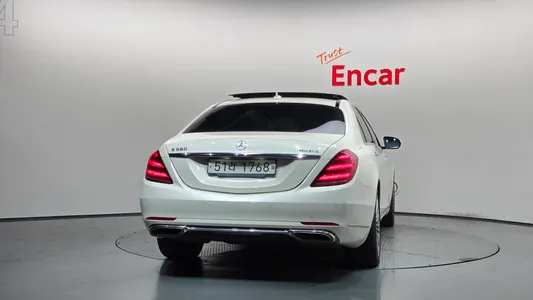 Mercedes-Benz S-Class W222 S560L 4MATIC 2018 4