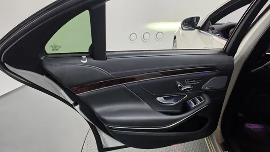 Mercedes-Benz S-Class W222 S560L 4MATIC 2018 25