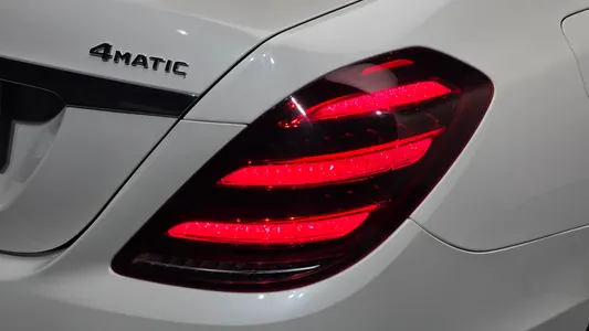 Mercedes-Benz S-Class W222 S560L 4MATIC 2018 23