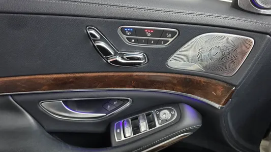 Mercedes-Benz S-Class W222 S560L 4MATIC 2018 37