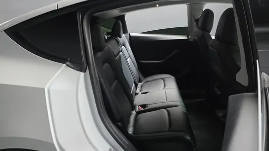 Tesla Y RWD 2021 11