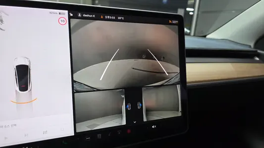 Tesla Y RWD 2021 14