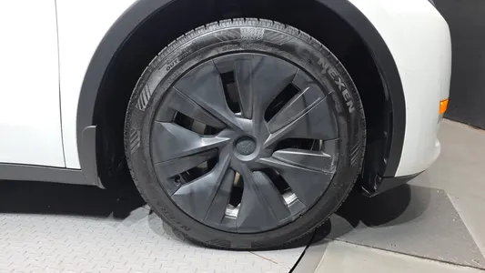 Tesla Y RWD 2021 21