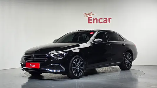 Mercedes-Benz E-Class W213 E300e 4MATIC 2021