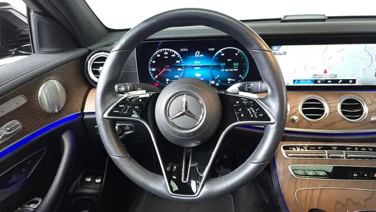 Mercedes-Benz E-Class W213 E300e 4MATIC 2021 12