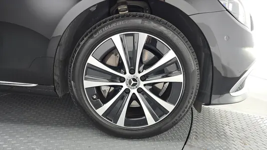 Mercedes-Benz E-Class W213 E300e 4MATIC 2021 21