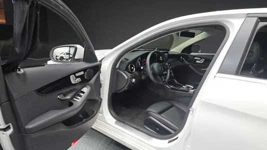 Mercedes-Benz C-Class W205 C200 2019 9