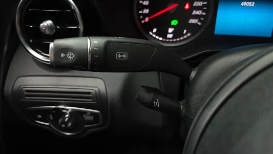 Mercedes-Benz C-Class W205 C200 2019 29