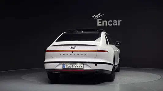 Hyundai (GN7) 2023 4