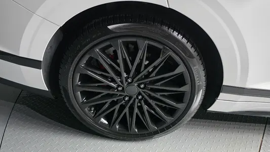 Hyundai (GN7) 2023 5