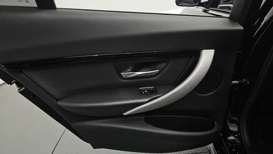 BMW 3 Series (F30) 320d M 2017 25