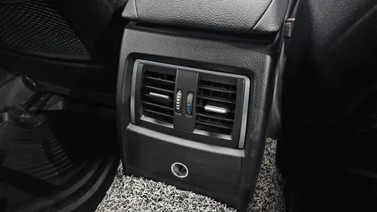 BMW 3 Series (F30) 320d M 2017 31