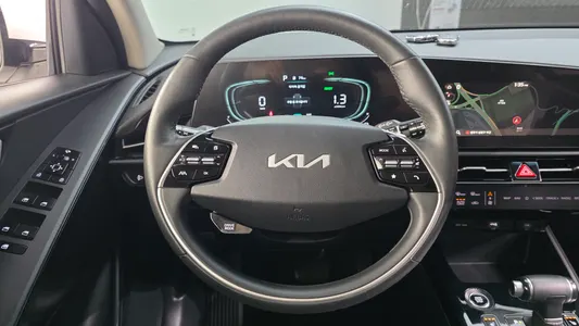 Kia 디 니로 2022 13