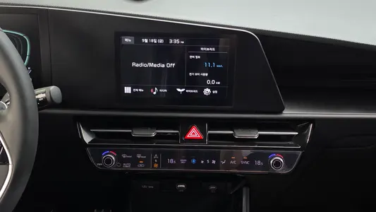 Kia 디 니로 2022 17