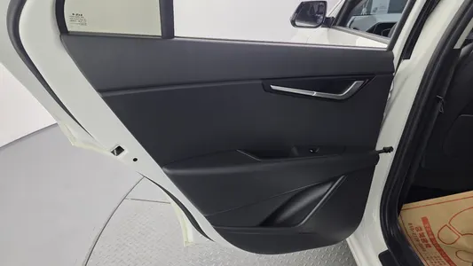 Kia 디 니로 2022 25