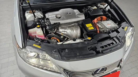 Lexus ES300h 2012 6