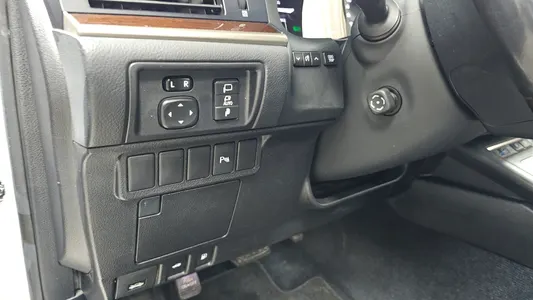 Lexus ES300h 2012 28