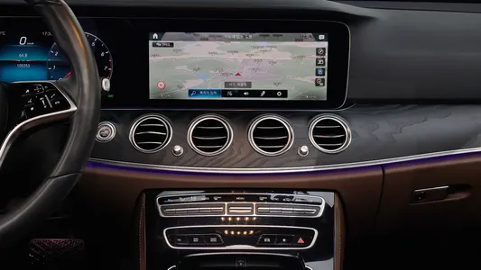 Mercedes-Benz E-Class W213 E250 2022 14