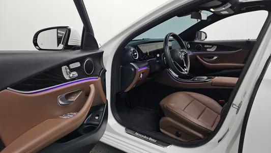 Mercedes-Benz E-Class W213 E250 2022 10