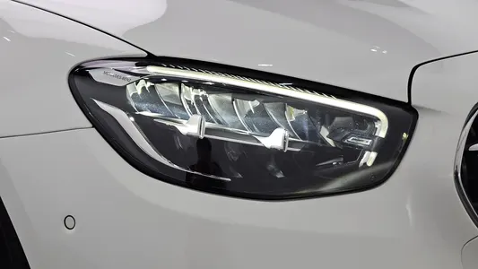 Mercedes-Benz E-Class W213 E250 2022 22