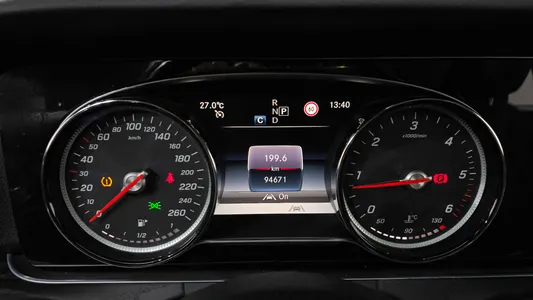 Mercedes-Benz E-Class W213 E220d 2020 8