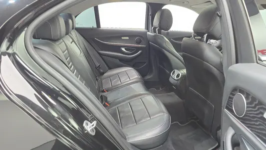 Mercedes-Benz E-Class W213 E220d 2020 19
