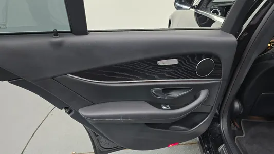 Mercedes-Benz E-Class W213 E220d 2020 25