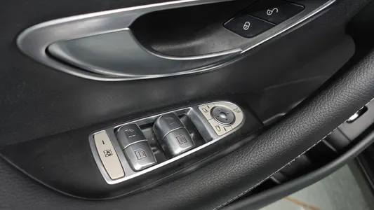 Mercedes-Benz E-Class W213 E220d 2020 30