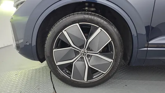 Volkswagen 3 3.0 TDI R-Line 2024 5