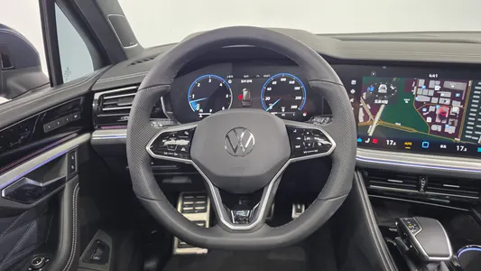 Volkswagen 3 3.0 TDI R-Line 2024 14