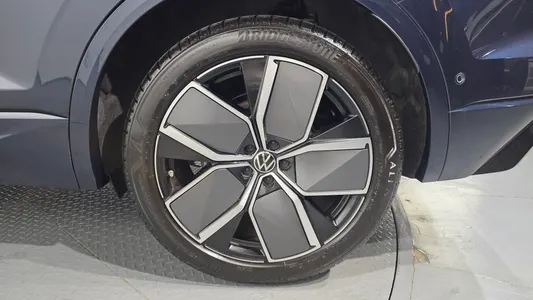 Volkswagen 3 3.0 TDI R-Line 2024 21