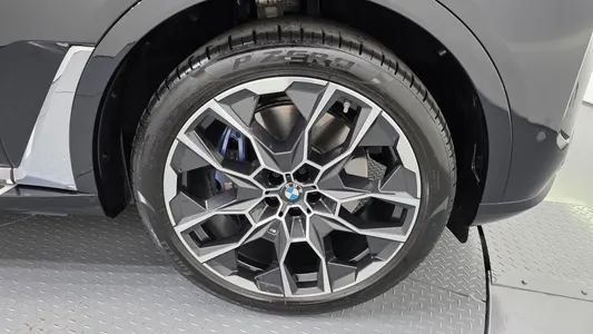 BMW X7 (G07) xDrive 40i M 6 2024 4