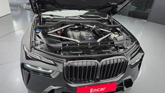 BMW X7 (G07) xDrive 40i M 6 2024 5
