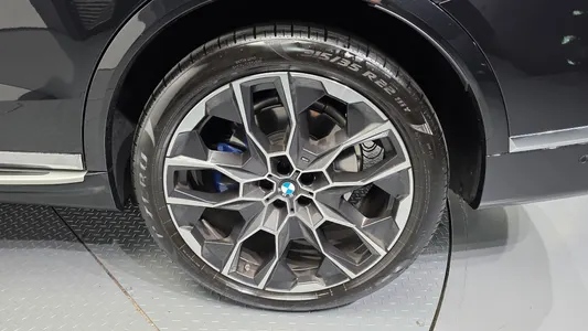 BMW X7 (G07) xDrive 40i M 6 2024 21