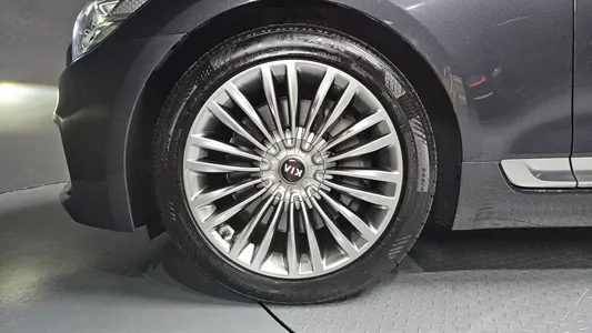 Kia K9 3.8 GDI 2019 5